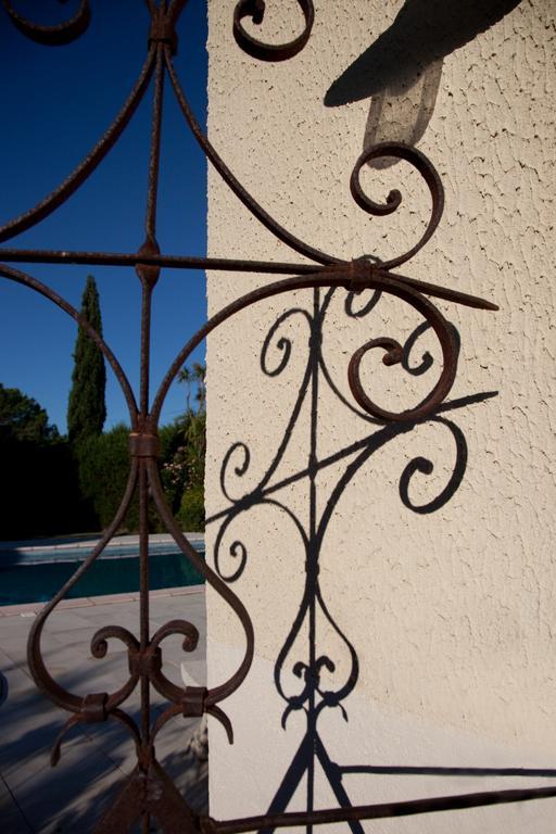 Saint Paul Le Marseillais Gites Meze Exterior photo